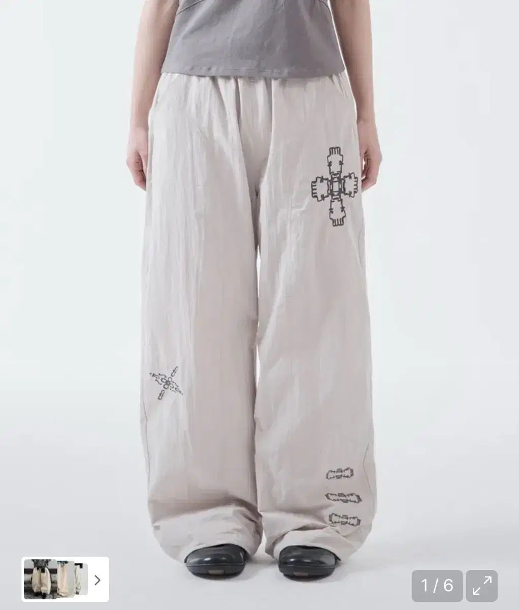 THECOLDESTMOMENT ethnic nylon pants ivory