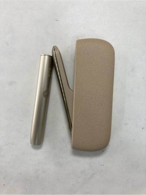 MOTUL ドラム缶型カウンターテーブル