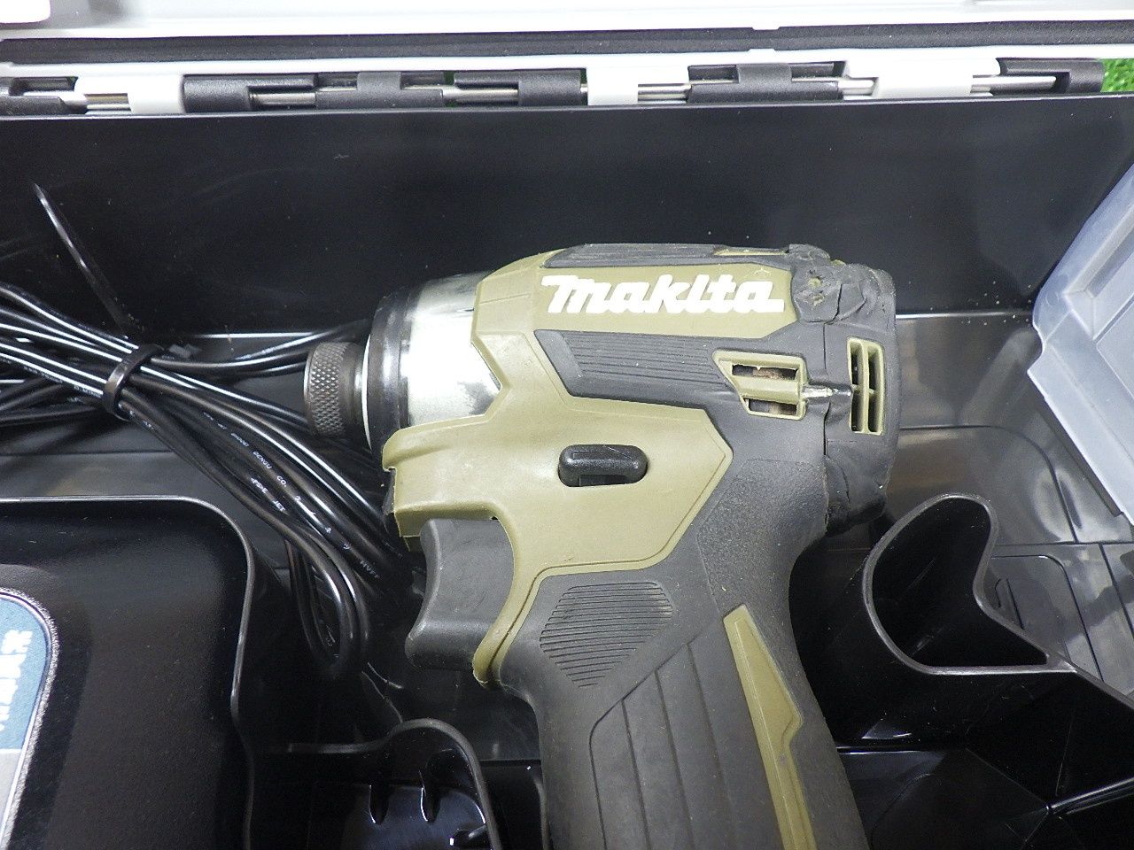 おススメ マキタ 18V 充電式インパクトドライバ オリーブ TD173DRGXO バッテリー 充電器付き フルセット 品