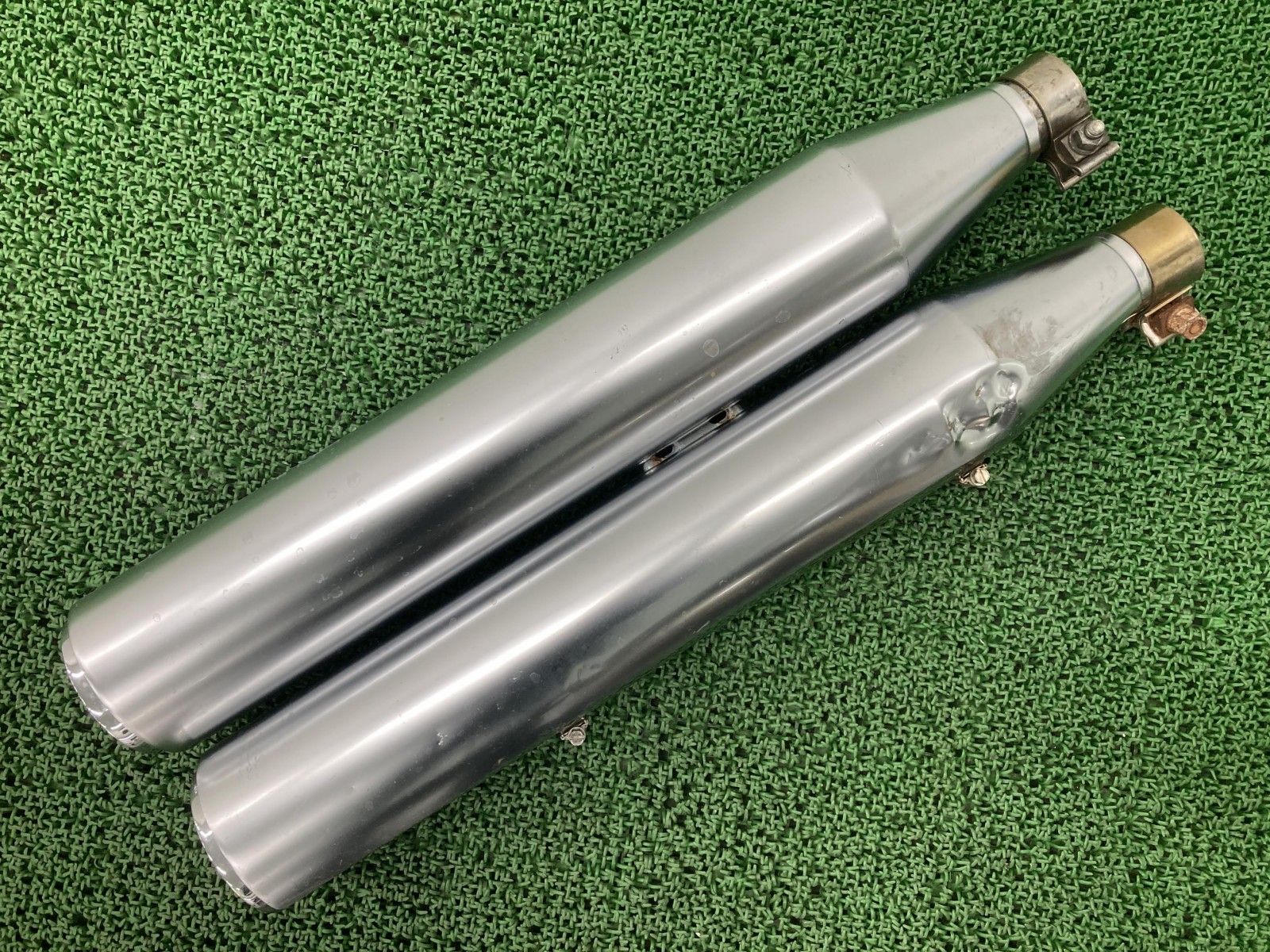 バイク FLFBS1870 サイレンサーマフラー 64900460 ハーレー 純正 