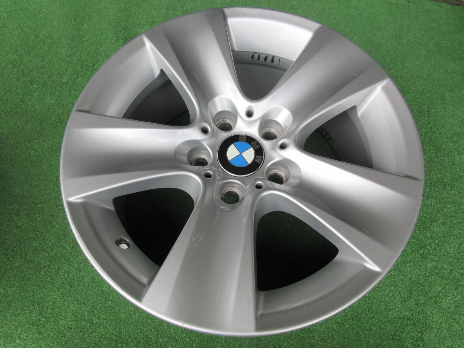 ＢＭＷ Ｆ系５シリーズ純正ホイール