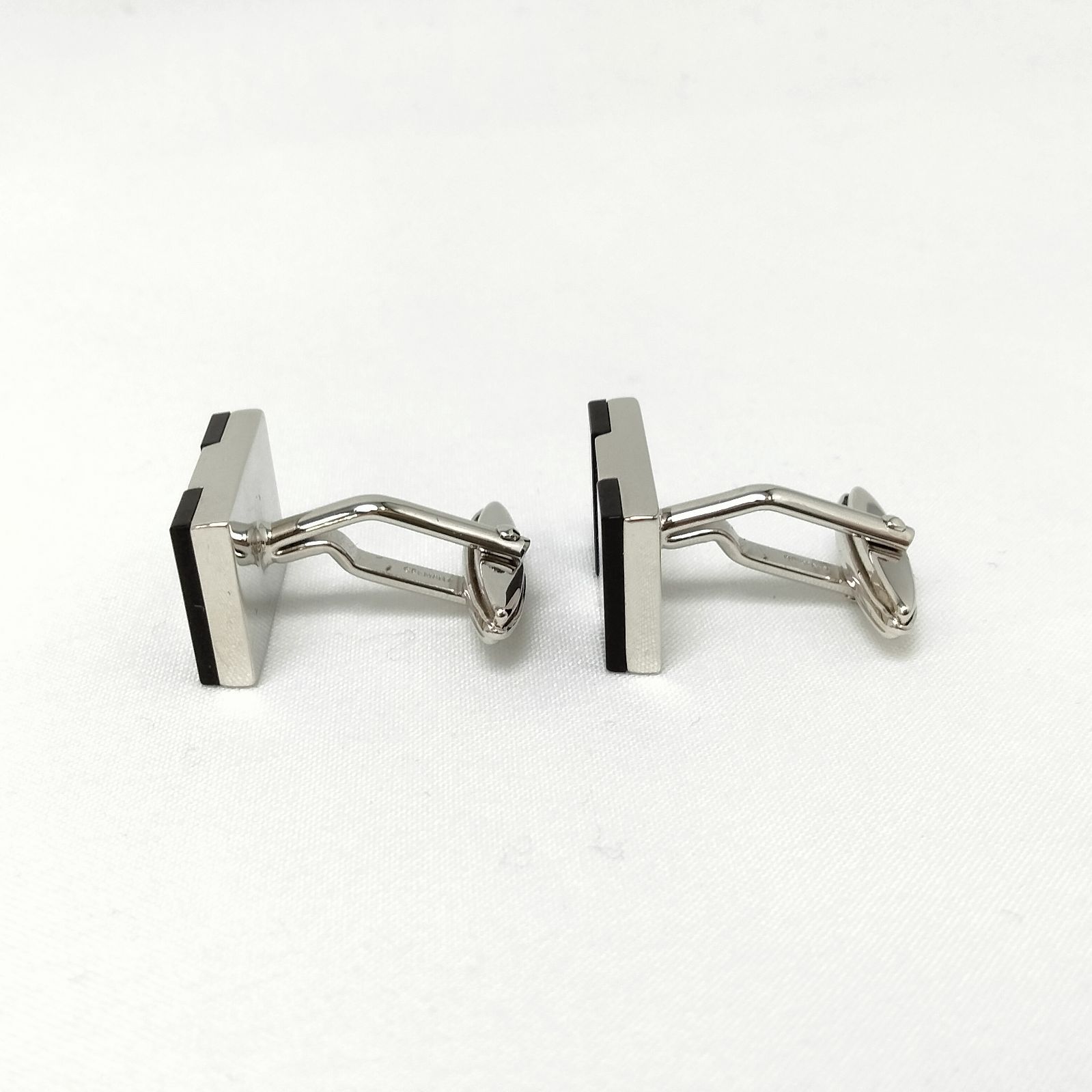 【美品】モンブラン　カフス　シルバー MONTBLANC - モンブラン MONTBLANC カフス アクセサリー メタル