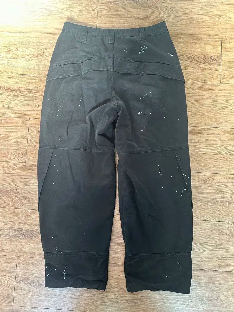 【雷市場（ポンジャン）商品韓国直送】 NOMANUAL(ノーマニュアル) コットン パンツ A\u0027GEM⁄9 × .kom 『NOMANUAL⁄ノーマニュアル』 WAVE CURVED DENIM PANTS