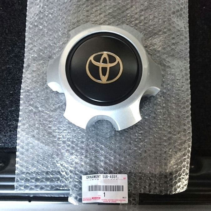 新品 トヨタ純正 80 ランドクルーザー ランクル ホイールキャップ 