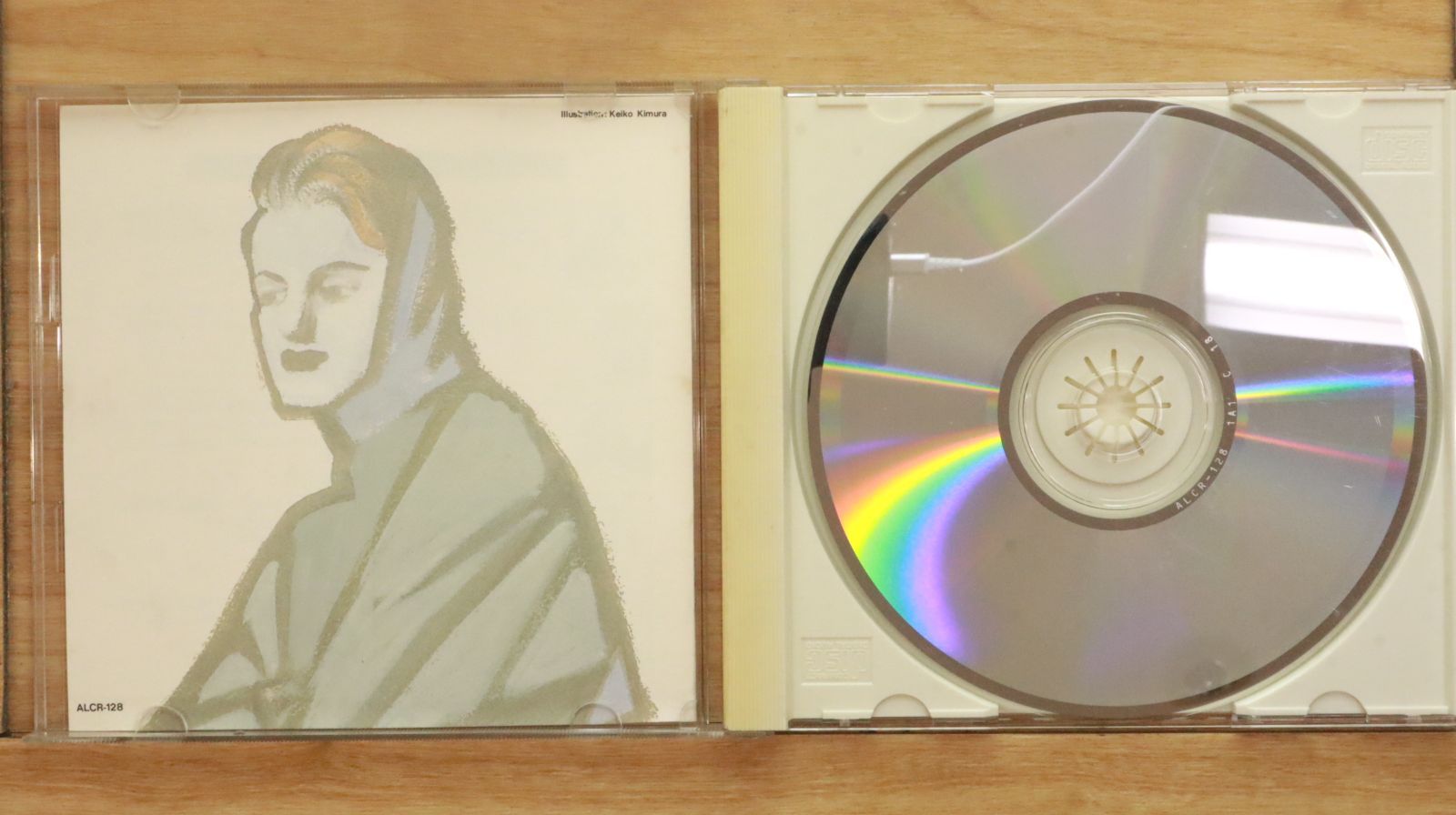 国内盤CD☆オムニバス/Various Artists□ エレガントなJAZZで