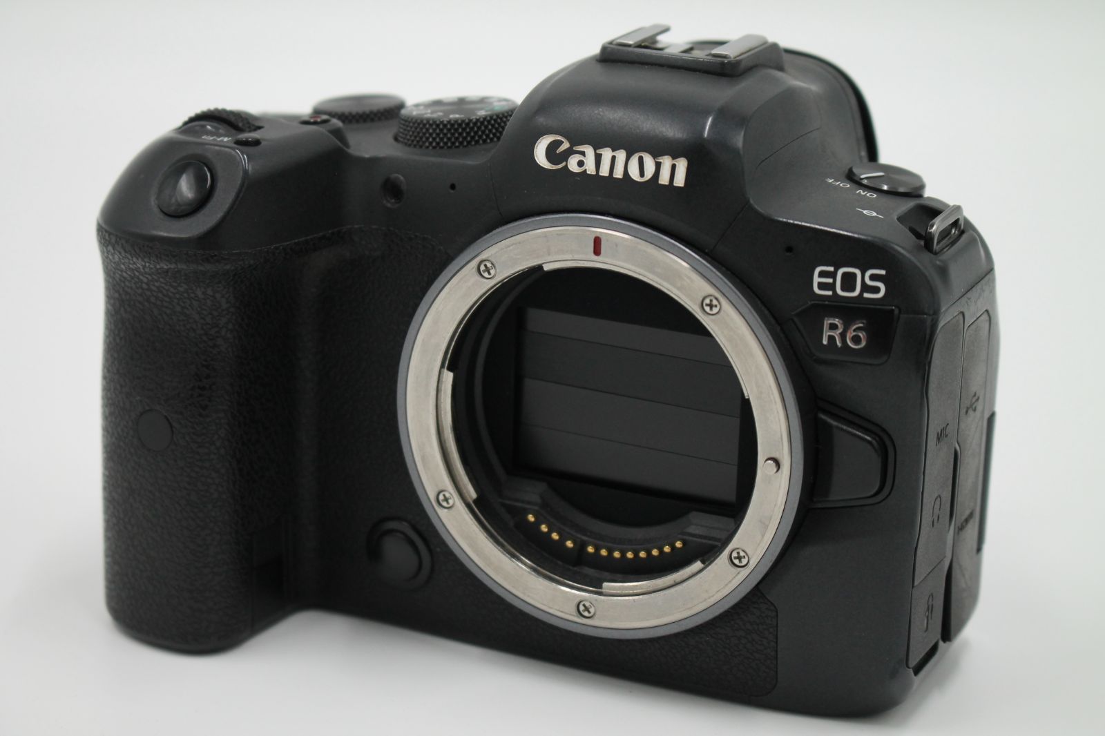 □美品□ CANON EOS R6 ボディー - メルカリ