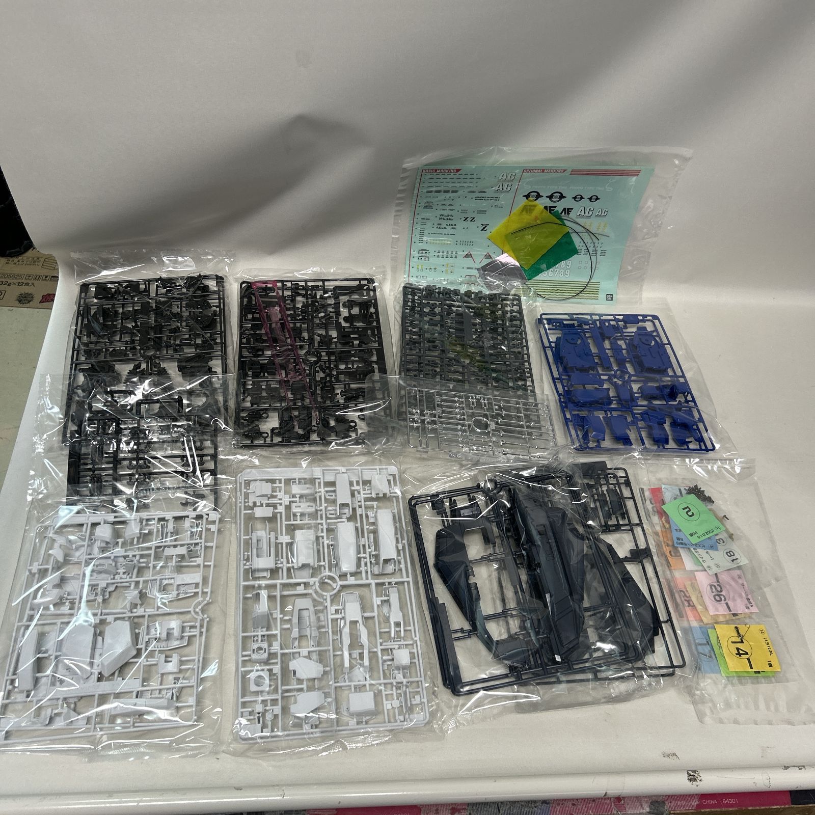 浜館42-983】 PG 1/60 MSZ-006 ゼータガンダム 機動戦士Z