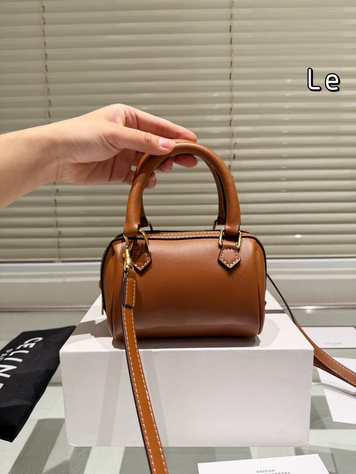 【緊急入荷】アウトレットCELINE★稀少ミディアムピローバッグ 今日特価】Celine Pillow Bag セリーヌ ピロー バッグ - メルカリ
