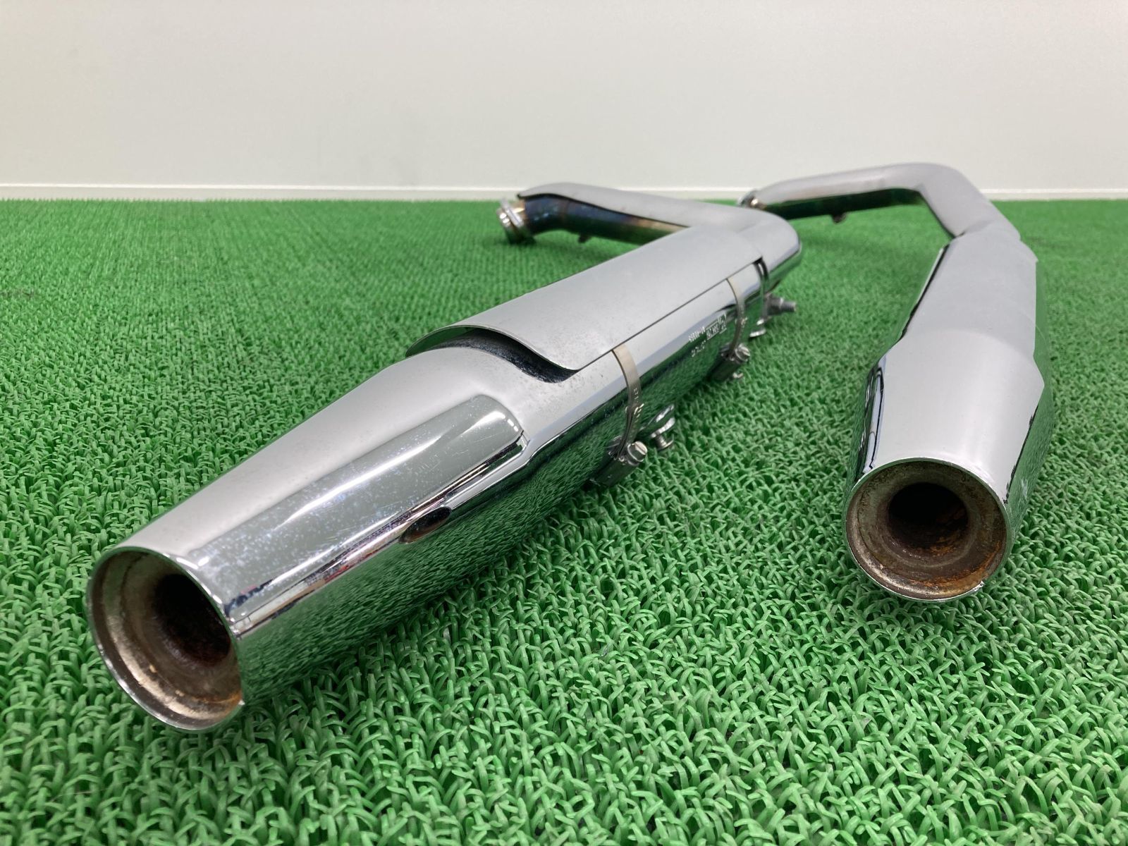 FLSTC1450 マフラー 65682-04 ハーレー 純正 中古 バイク 部品 FLSTC1450 マフラー 65682-04 ハーレー 純正 中古 バイク 部品