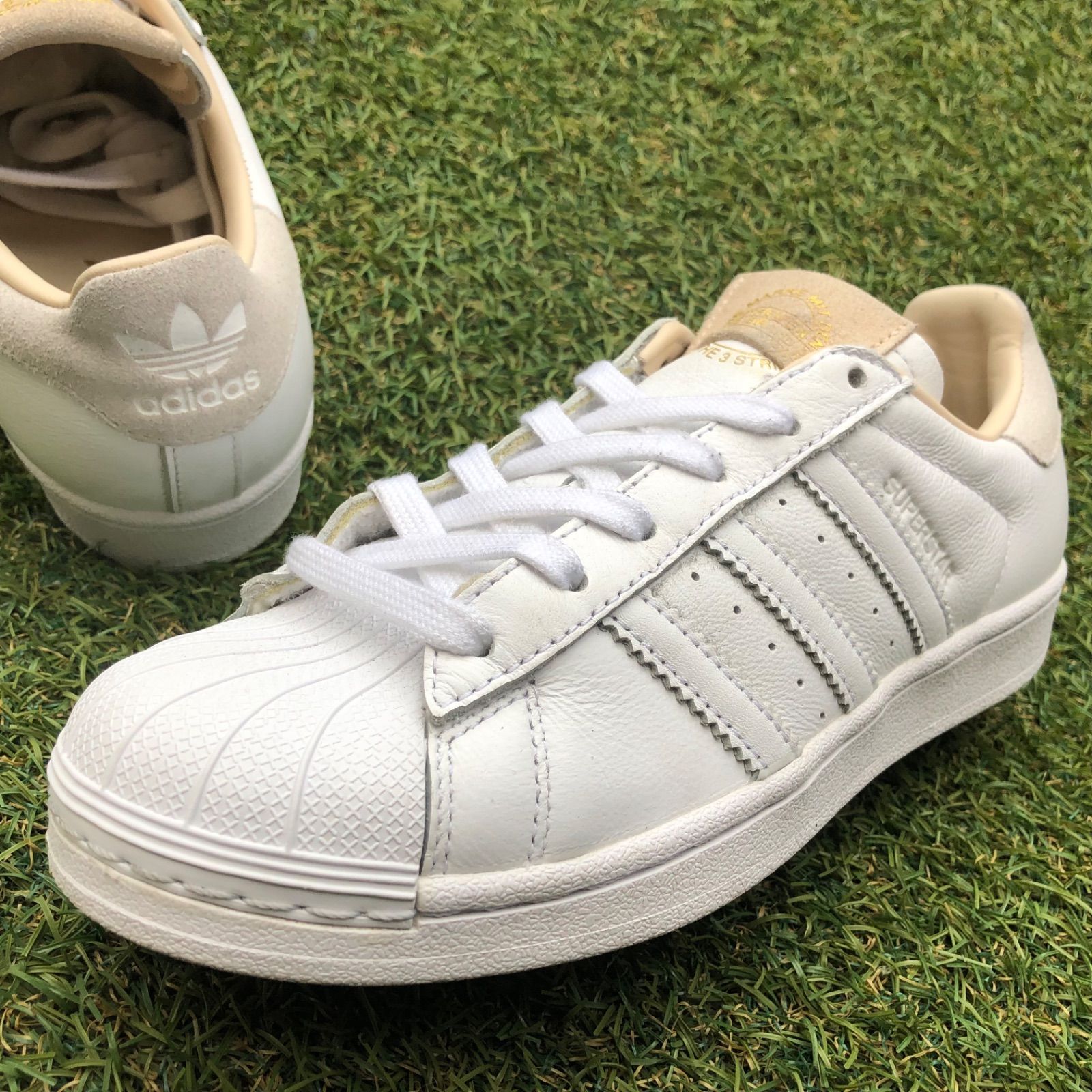 スニーカー美品23 adidas SUPER STARアディダス スーパースター HT68