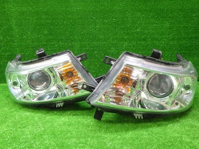 コーティング加工済 比較的綺麗 MH23S ワゴンRスティングレー ヘッドライト左右 HID 100-59191 バラスト付 241221009
