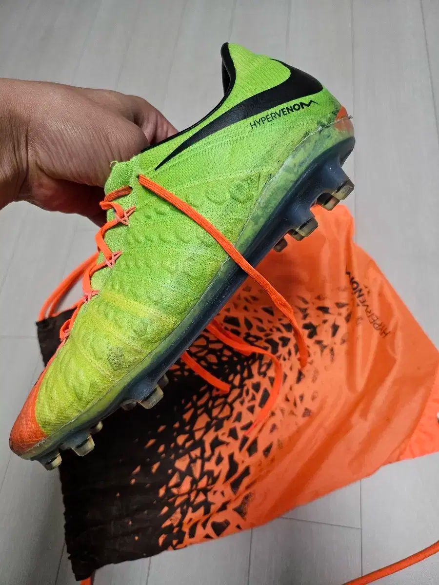 ナイキ ハイパーヴェノム 最高 サッカーシューズ 265 ハイパーヴェノム