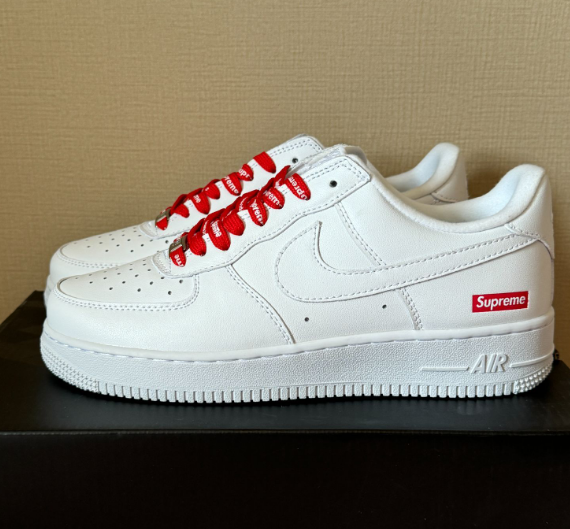 即購入不可！ 新品 ナイキ AIR FORCE 1 × SUPREME スニーカー メンズ レディース