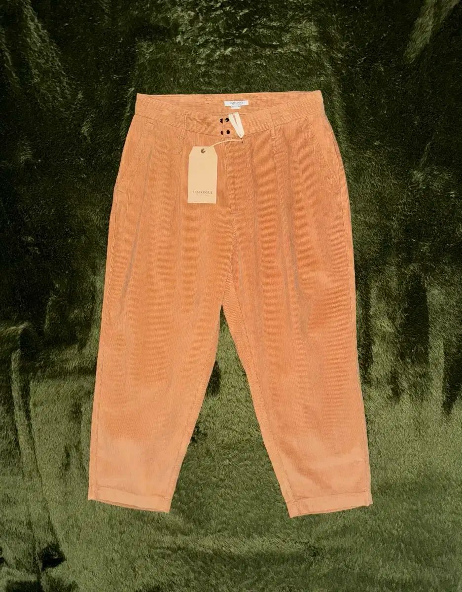 M イーストローグ リラックス フィット プリーツ コーデュロイ スラックス ライト ブラウン