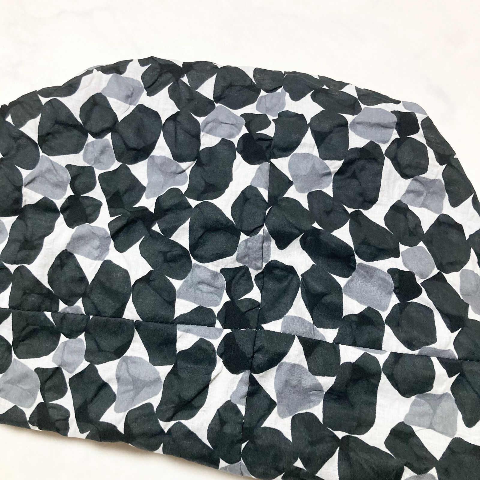 モノトーン石畳柄ローンリップル生地の大人のコットンスヌード（シングル、ねじりあり）