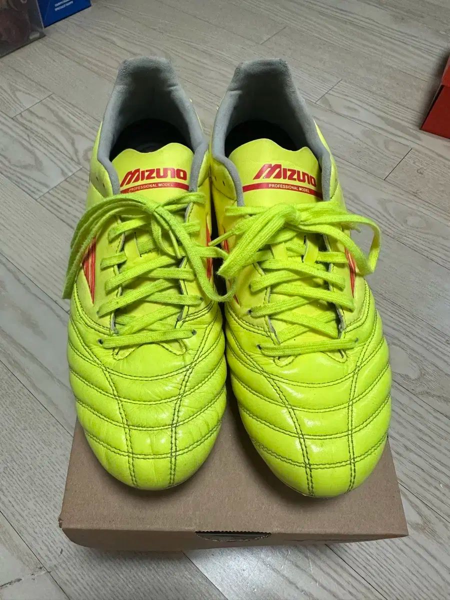 mizuno ミズノ モレリア 4 プロ AG