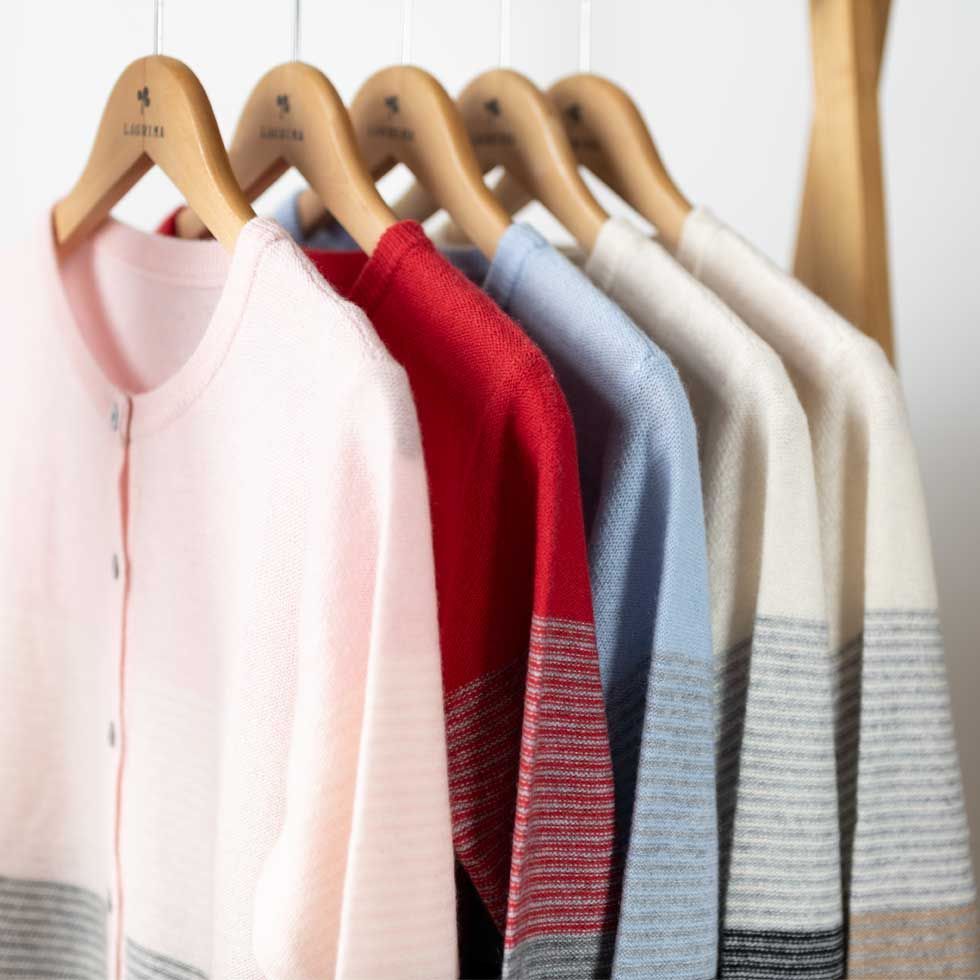 カシミヤ100％グラデ―ションナローボーダーカーディガン