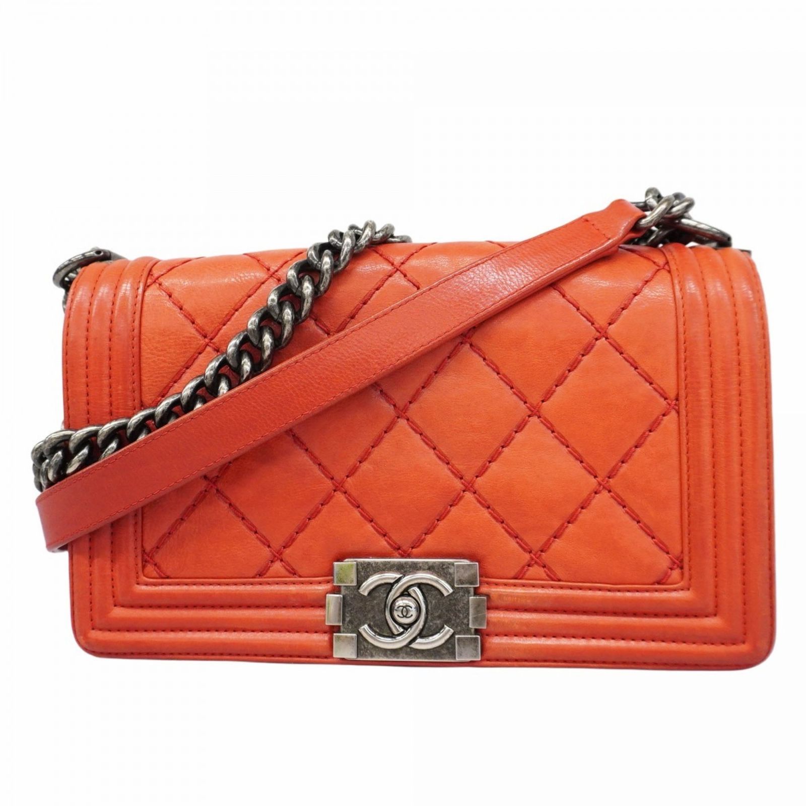 シャネル レザー ボーイ シャネル ショルダーバッグ A67948 CHANEL - シャネル ボーイシャネルミニ レザーチェーン