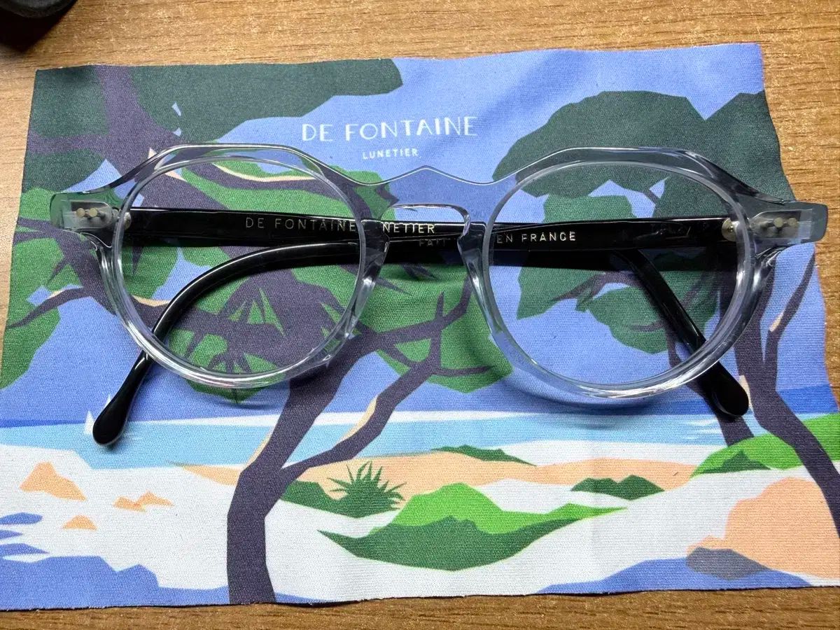 ド ポンテイネ DFL01 ライト グレー きム·ヒョヌ 着用 商品