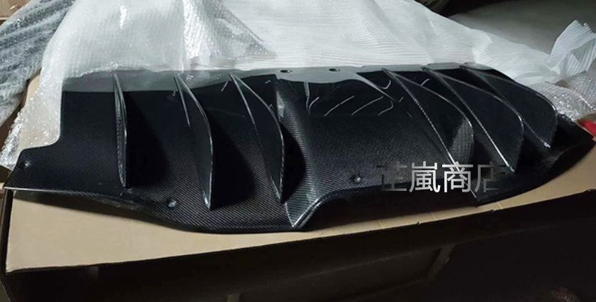 フェラーリ 458 2011～2014 対応 カーボン製 リアディフューザー エアロバンパー 外装カスタムパーツ FFCRYSTALESIA_COM