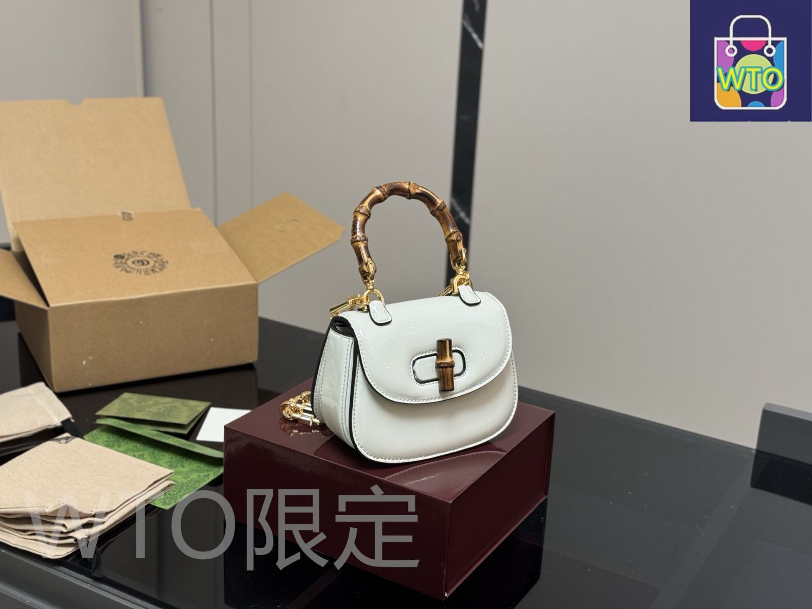 52897 GUCCI グッチ 2wey 竹ハンドル バッグ 大きめ 美品 今日特価】Gucci グッチ ダイアナ竹節手提げバッグ 新色大ロゴ