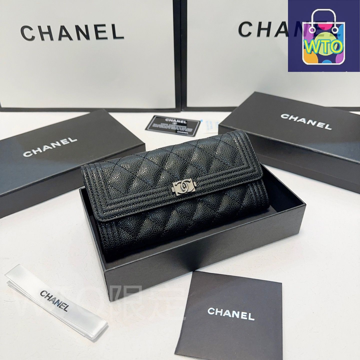 今日 Chanel シャネル ダブルフォールド財布シリーズ キャビアレザー使用で菱格刺繍を特徴とする