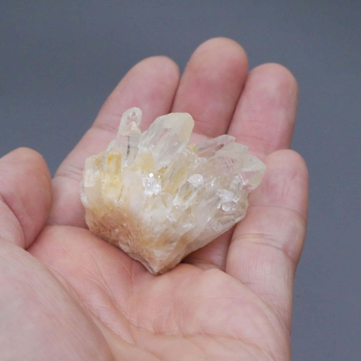 高品質 水晶 シトリン共生 クラスター 菊花水晶 四川省産 菊花水晶 クラスター 1点物 約40g（天然シトリン内包