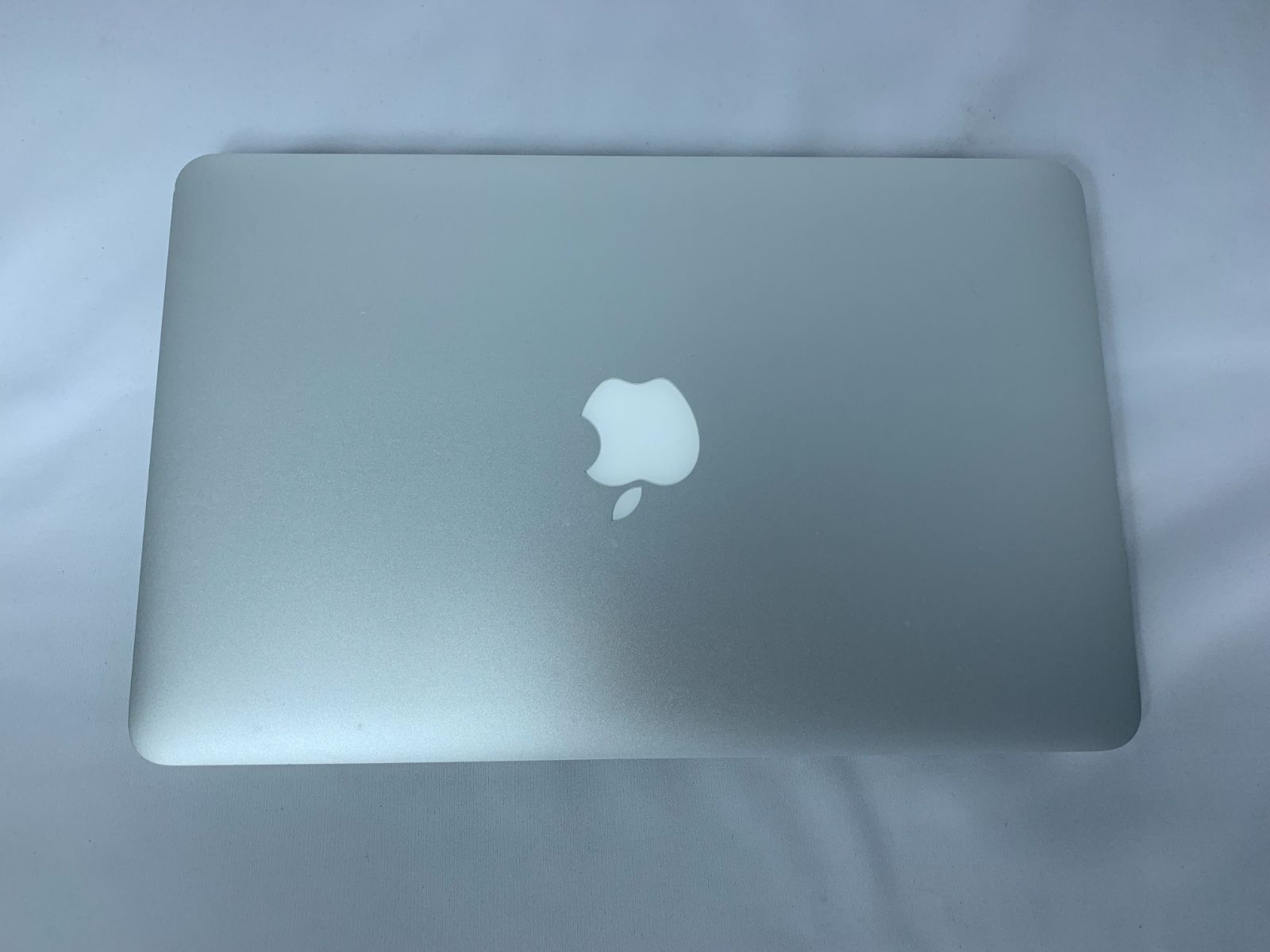 【中古】Apple MacBook Air MJVM2J/A 1600/11.6 Early 2015(30日間保証）