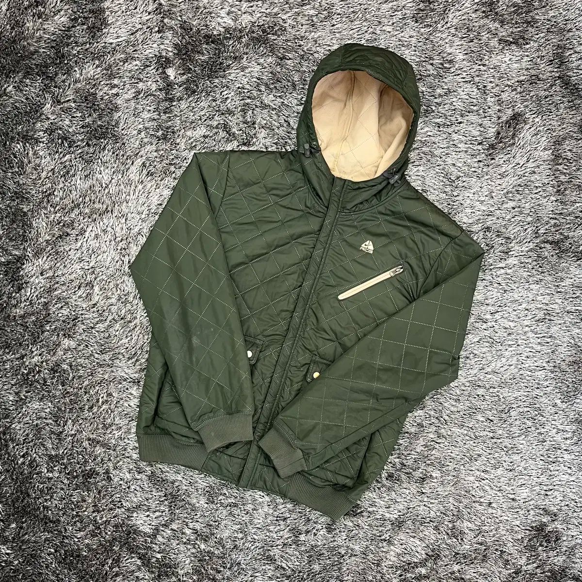 Nike(ナイキ） ACG メンズ キルティング ジャケット （ 105 ）