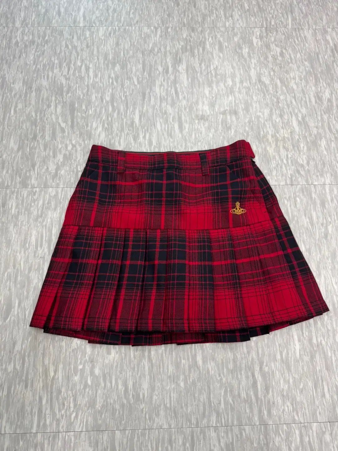 25 Vivienne Westwood ヴィヴィアン ウエストウッド