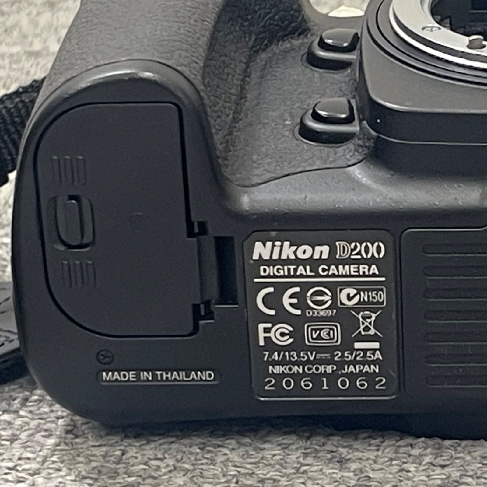 デジタルカメラ Nikon D200 Nikon D D200 10.2MP Digital SLR Camera - Black (Kit w/ AF-S