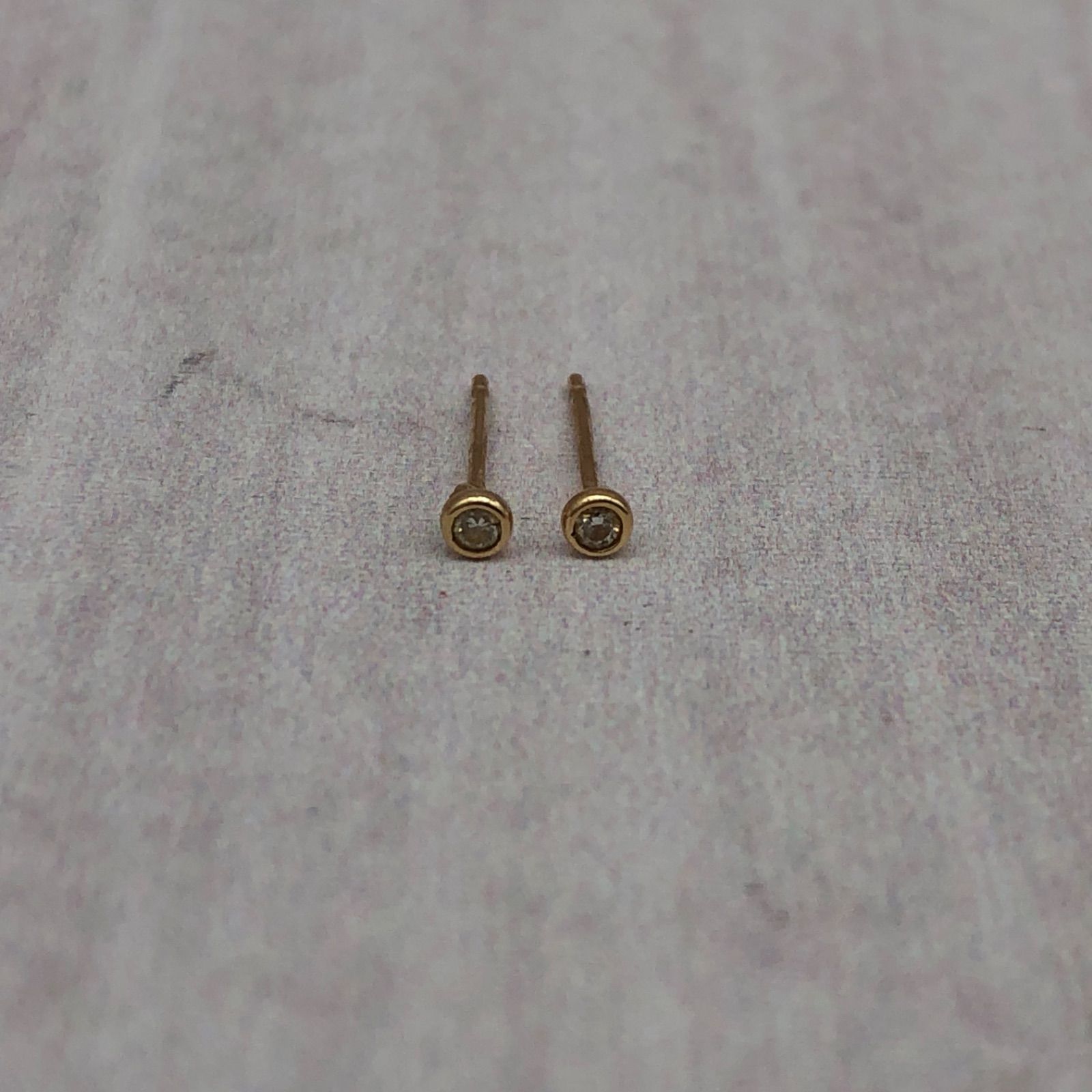 ピアス