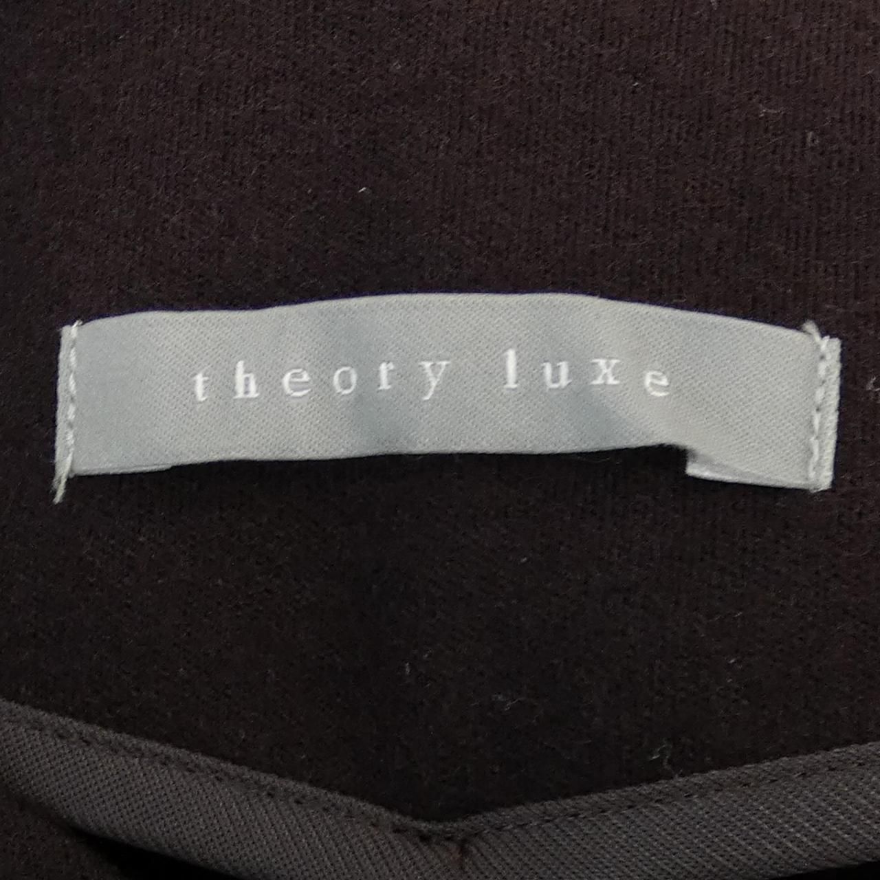 Theory luxe