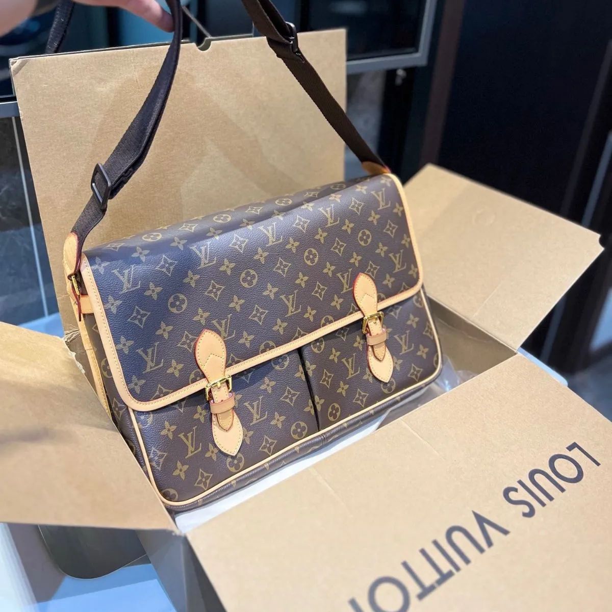 新品未使用 箱付   LOUIS VUITTON   ノベルティトートバッグ 専用ページ