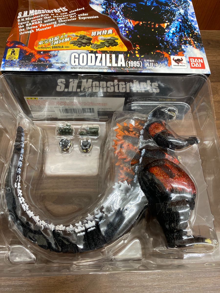 美品 初回特典付属 S.H.MonsterArts(モンスターアーツ) ゴジラ