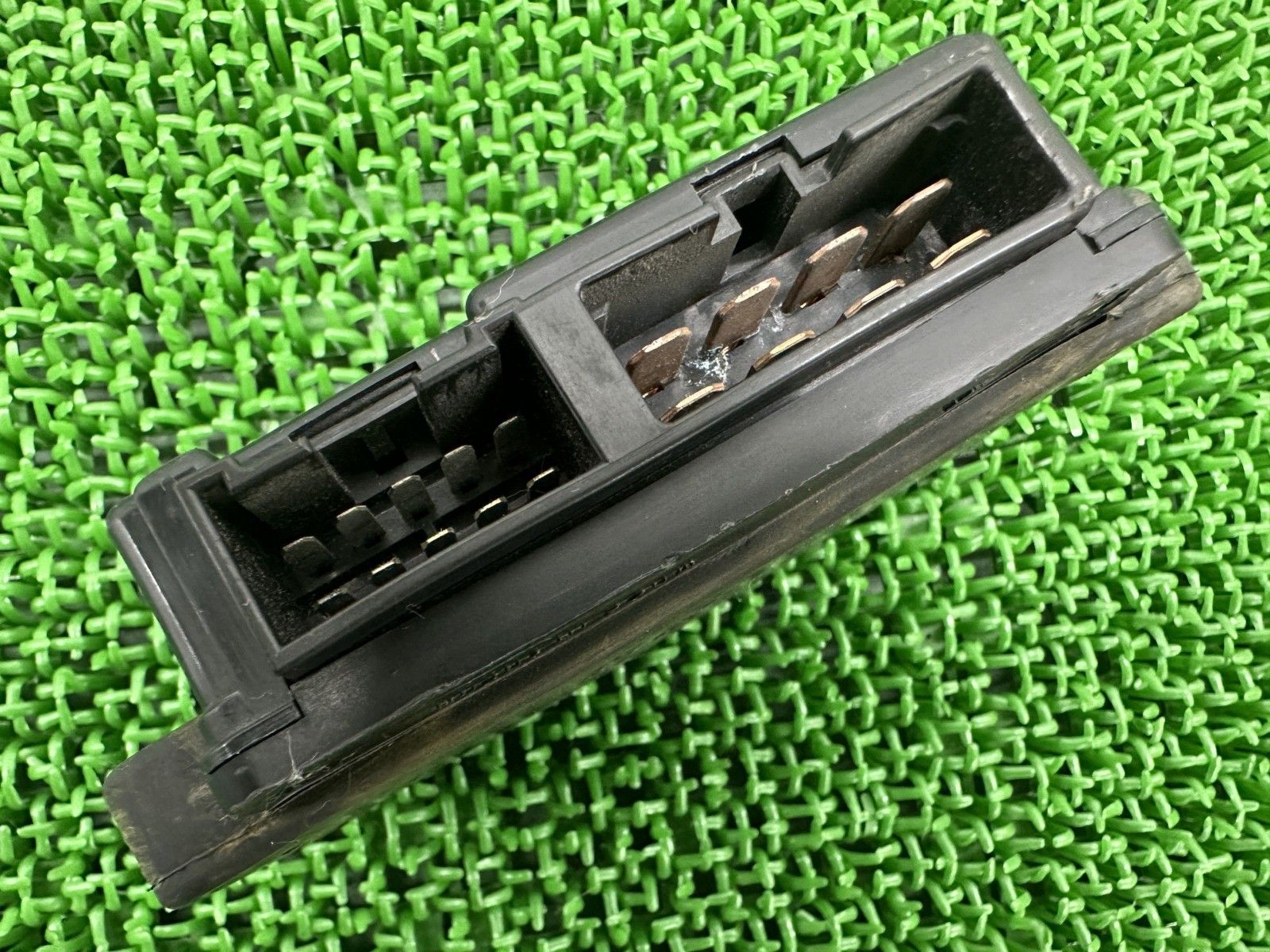 ゼファー400 ヒューズボックス 26021-1093 カワサキ 純正 中古 ZR400C