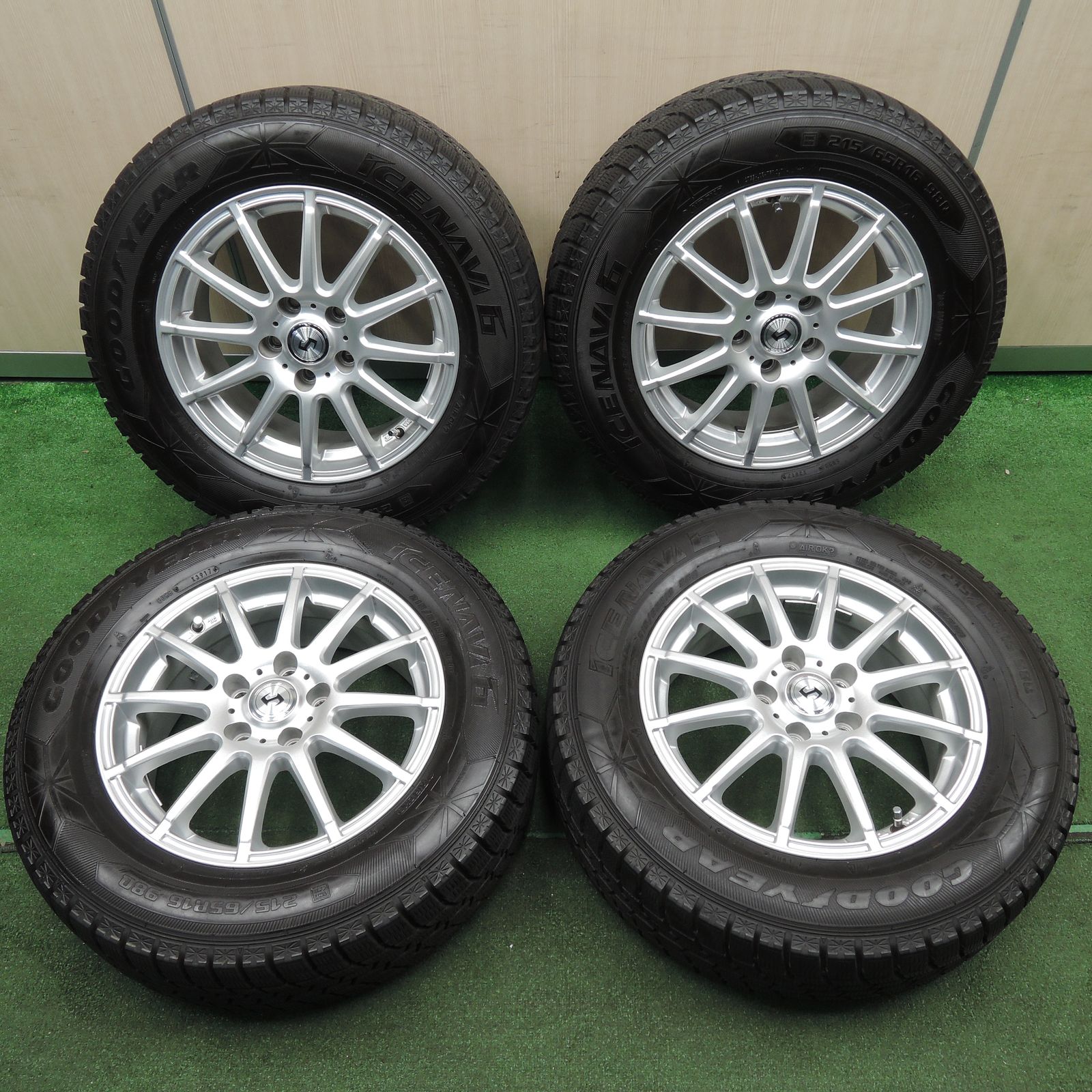アルミ付きスタッドレスタイヤ グッドイヤー 215/65R16 2020年41週