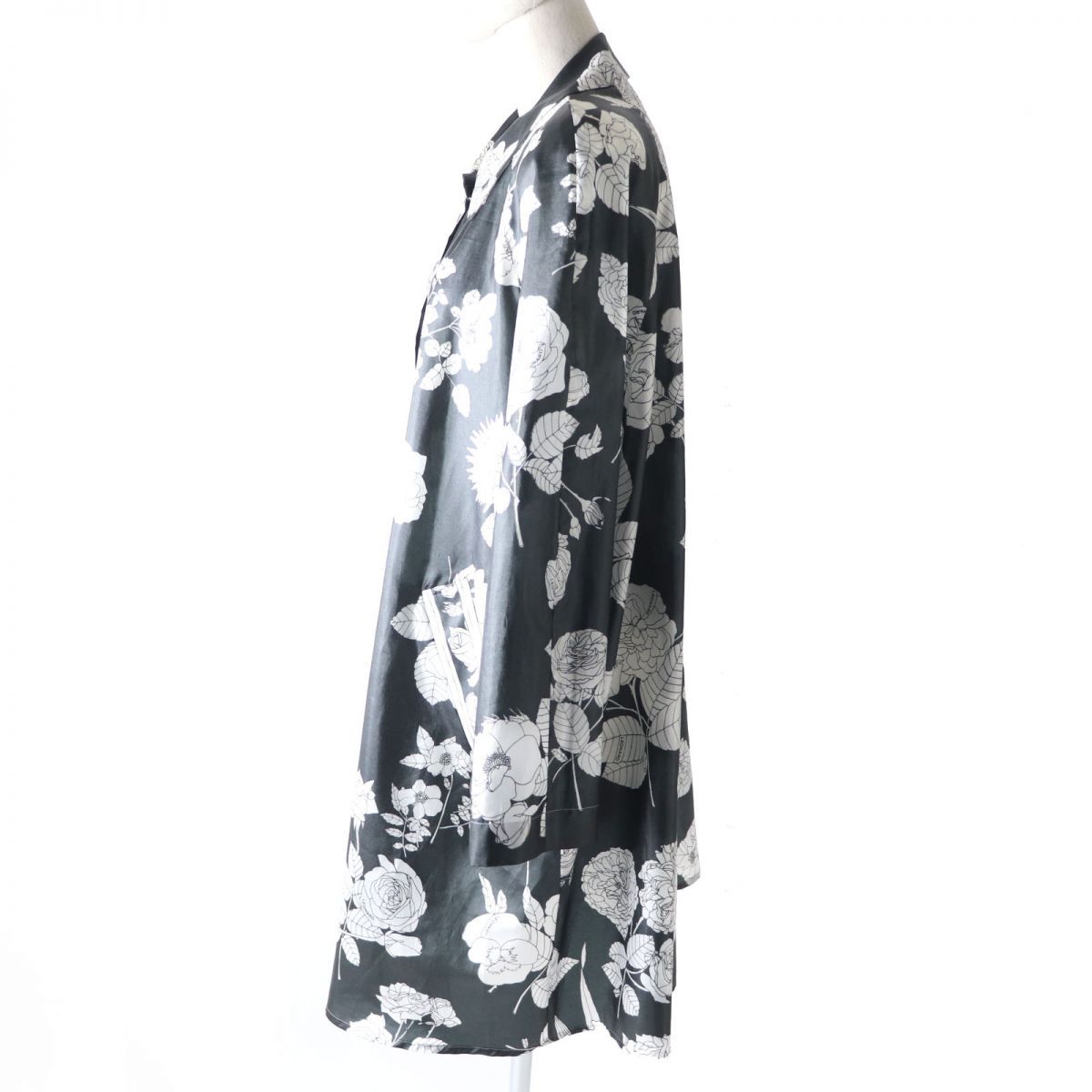 極美品★LEONARD FASHION レオナール ファッション 花柄 シェルボタン付 比翼仕立て スプリングコート レディース 黒×白 9AR 日本製 h07-st30324-961