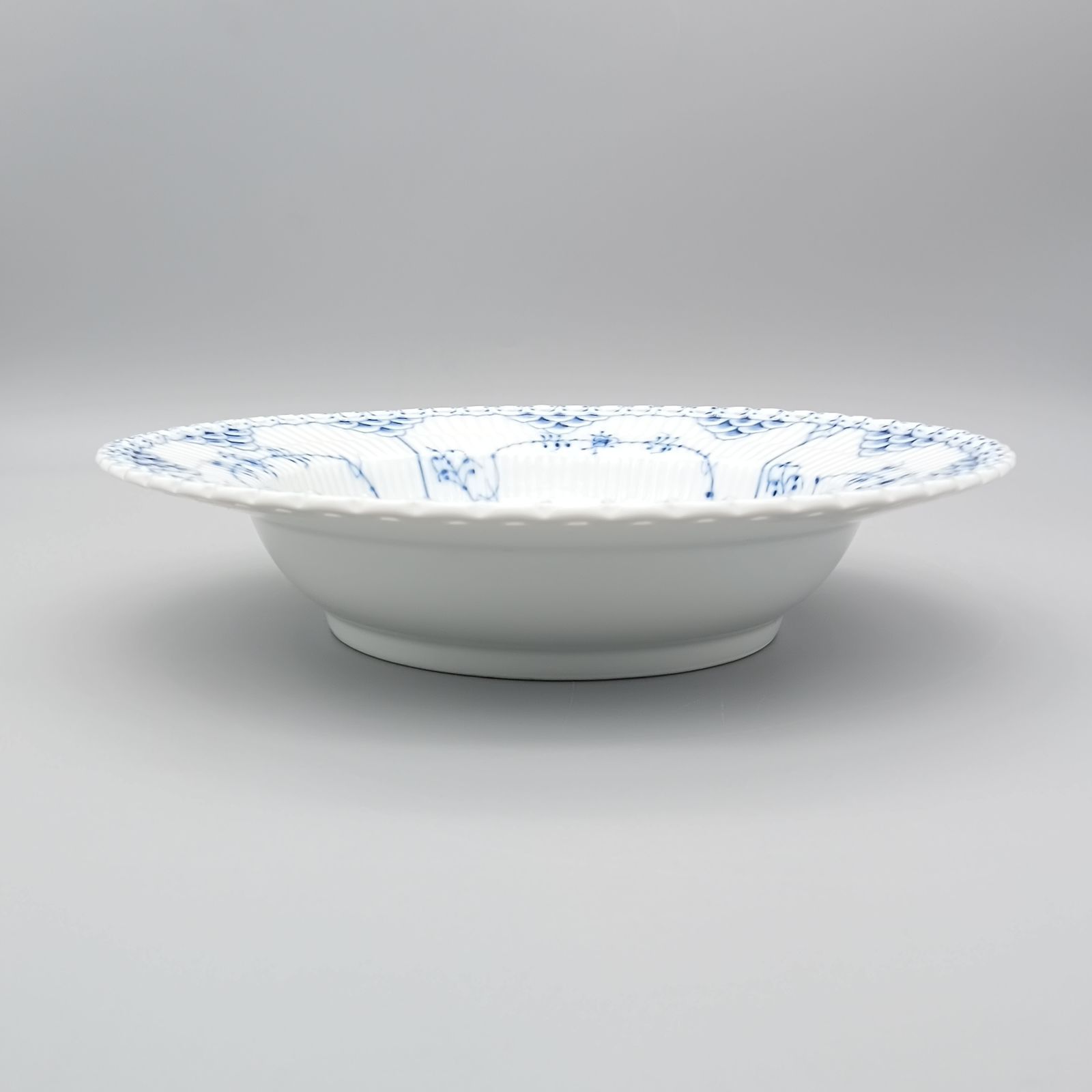 【未使用】フルレース ディーププレート23cm ロイヤルコペンハーゲン 深皿 ロイヤルコペンハーゲン ブルーフルーテッド フルレース 深皿 ディープ