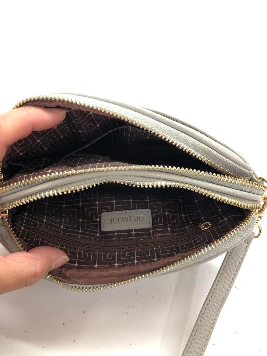 【新品未使用品】Guy Laroche イタリアンレザー ヌーベルポシェット Guy Laroche（ギ・ラロッシュ）の「Guy Laroche/ギ・ラロッシュ