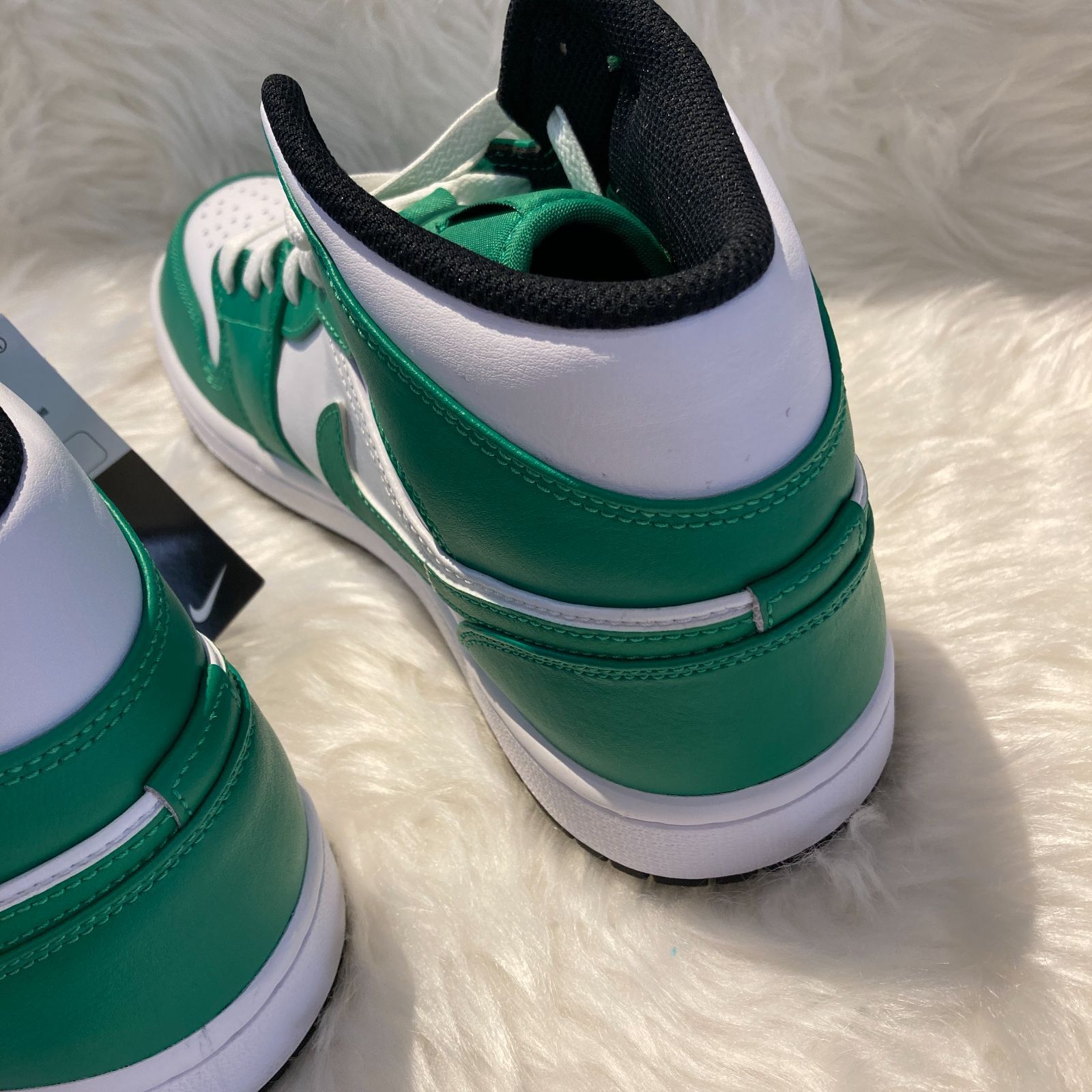 ✨美品✨ Nike Air Jordan 1 Mid ✨美品✨ Nike Air Jordan 1 Mid