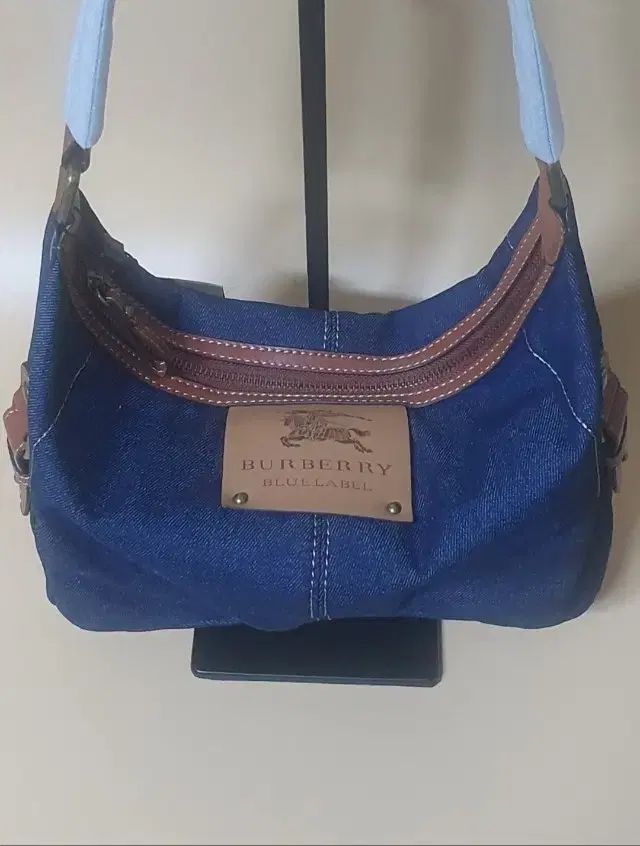 バーバリーデニムショルダーバッグ