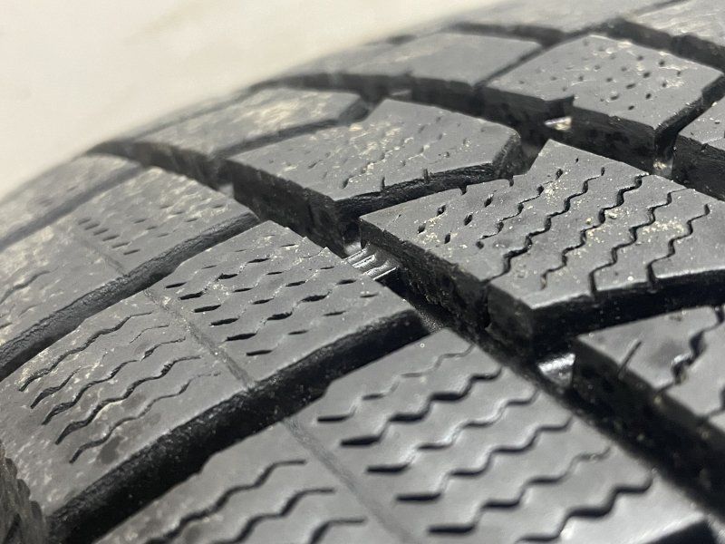 ②ダンロップ WM03 205/65R16 4本 バリ溝 2022年製 送料込み ②ダンロップ WM03 205/65R16 4本 バリ溝 2022年製 送料込み DUNLOP