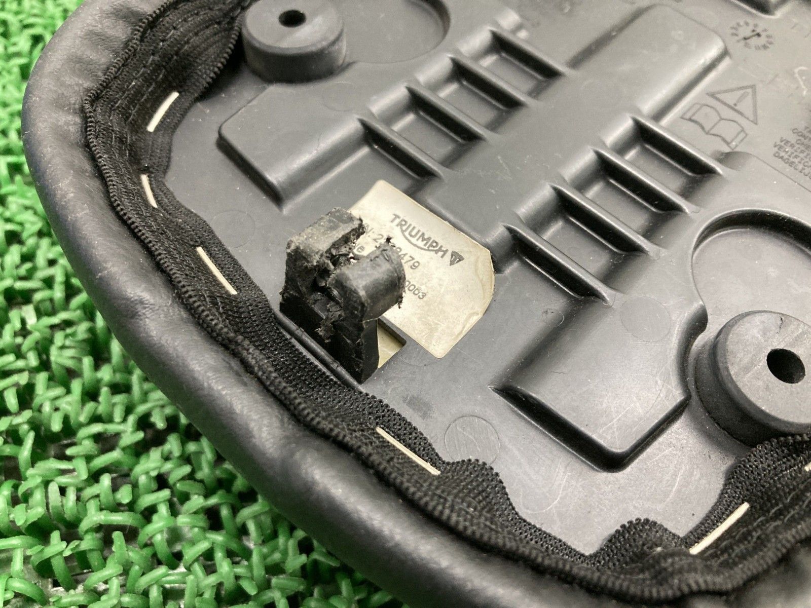 2308479 トライアンフ