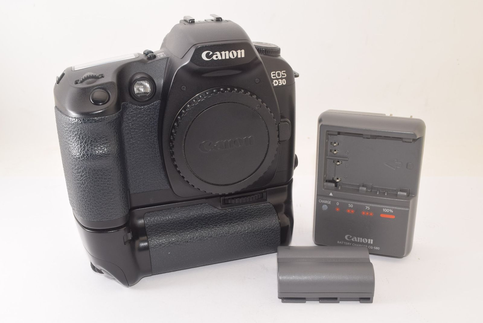 ☆美品☆ Canon キャノン EOS D30 ボディ + BG-ED3 デジタル一眼レフ 