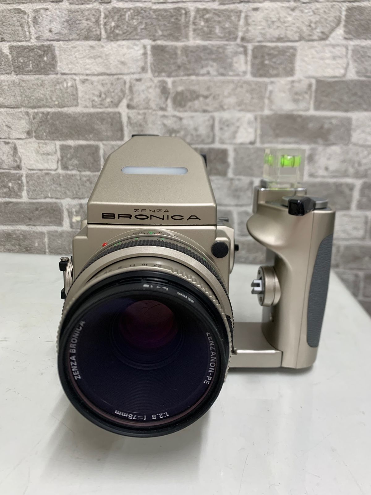 ZENZA BRONICA ETR Si 中判カメラ 75mm F2.8 レンズ ZENZA BRONICA ETR Si 中判カメラ 75mm F2.8 レンズ