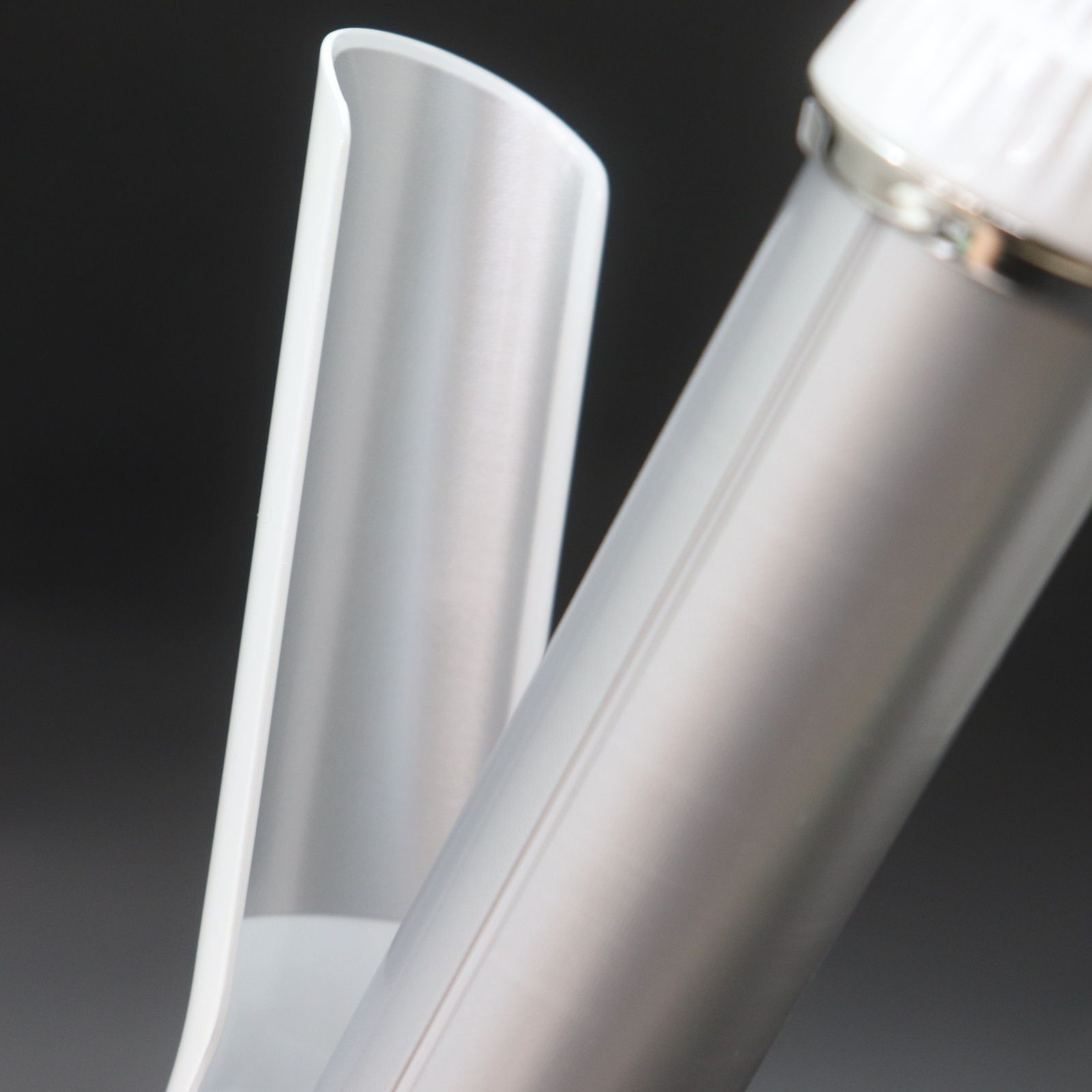 ReFa - ITOAN9OGE8WY 未使用 保管品 ReFa リファ ビューテック カールアイロン RE-AF00A ホワイト 白 32mm 美容家電 ヘアセット レンタル】リファ ヘアアイロン Refa ビューテック カール