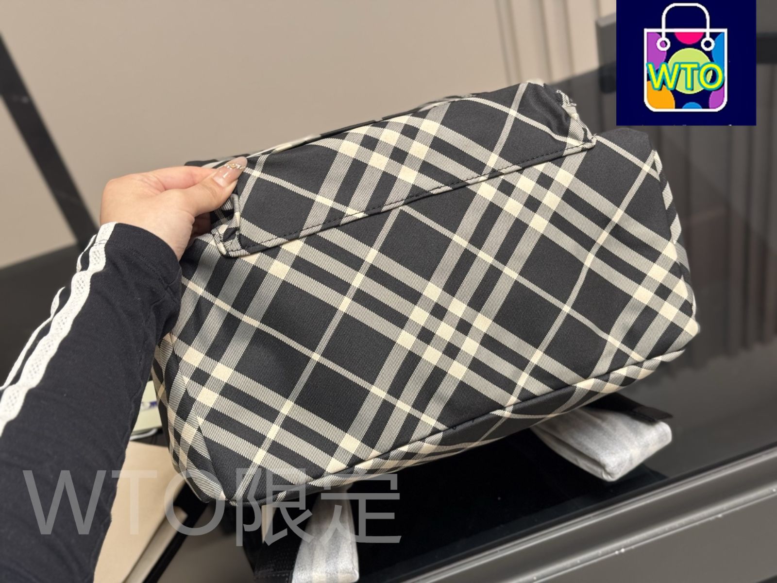 【値下げ】Burberry パック 今日特価】Burberry バックパック サイズ 30×40cm 送料無料 今の