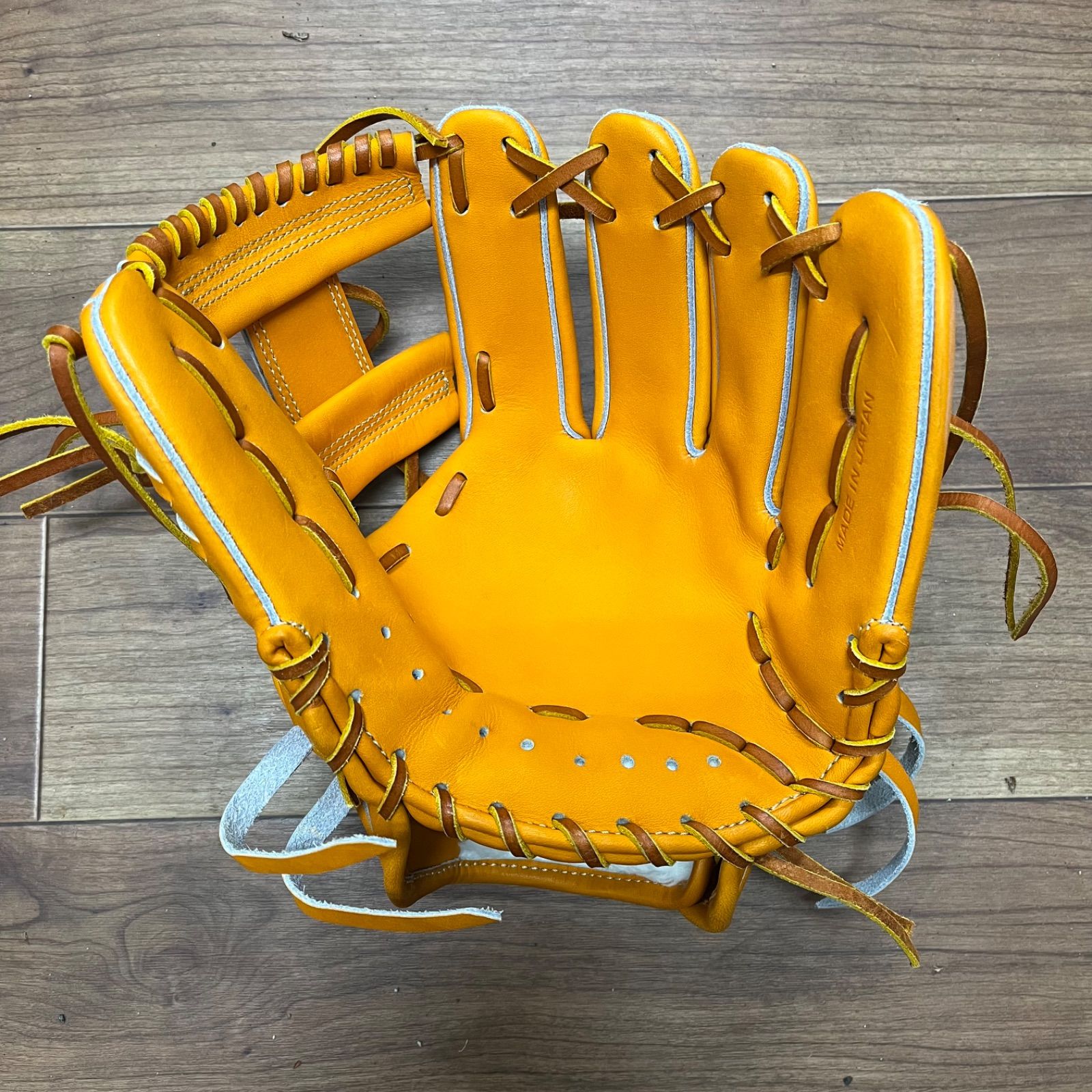 クランプスclampsトレーニンググラブ　軟式硬式兼用　内野用 クランプスclamps硬式軟式兼用 内野用（中） Clamps 軟式硬式兼用