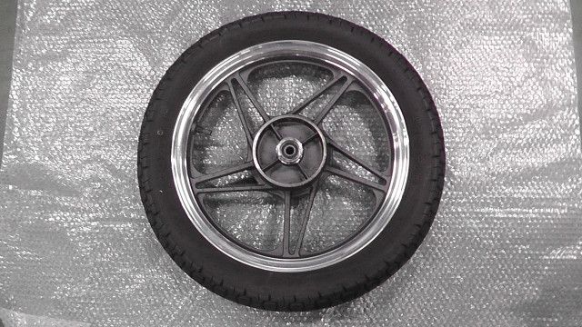 LY125 LWBPCJLA6Mの リアホイール タイヤ 1758849600